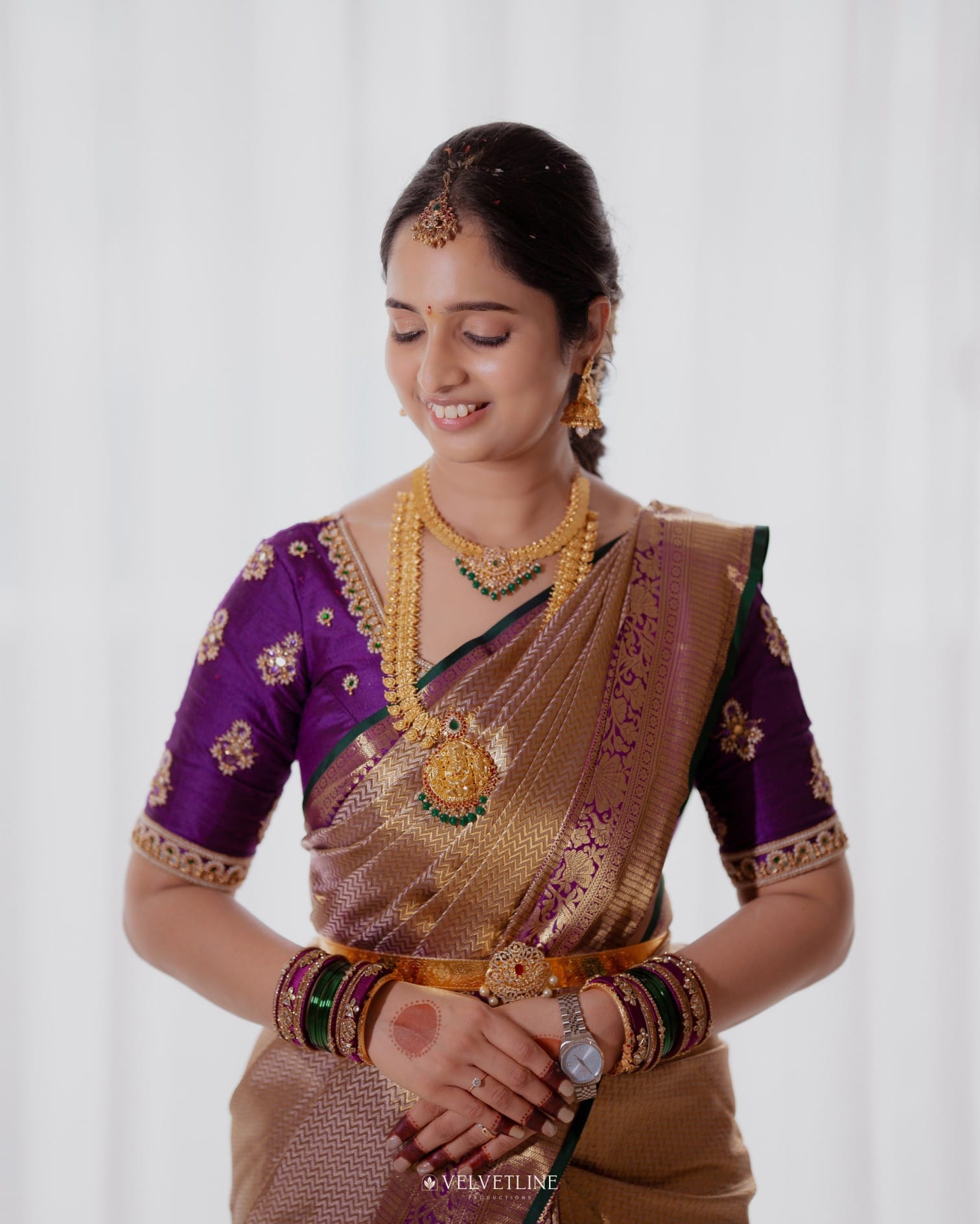 AMANI BHAVIK VL5 1